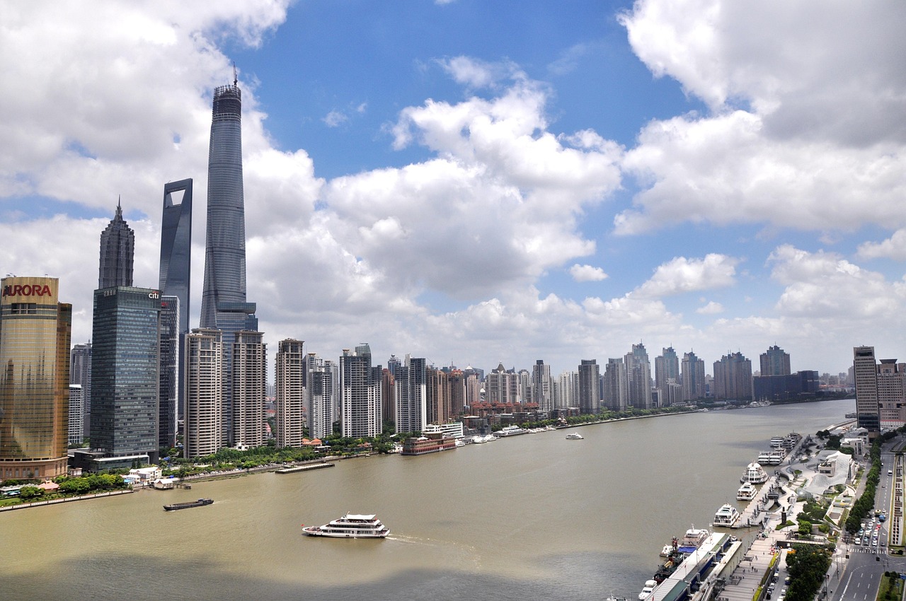 上海中高风险地区名单最新︰(上海中高风险地区名单最新公布)